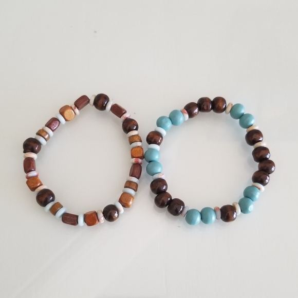 Handmade Natural Stone & Wood Beaded Bracelet - Picture 5 of 5